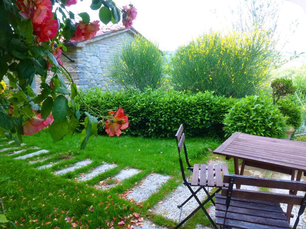 Gasthaus Casarciccia Todi Zimmer foto
