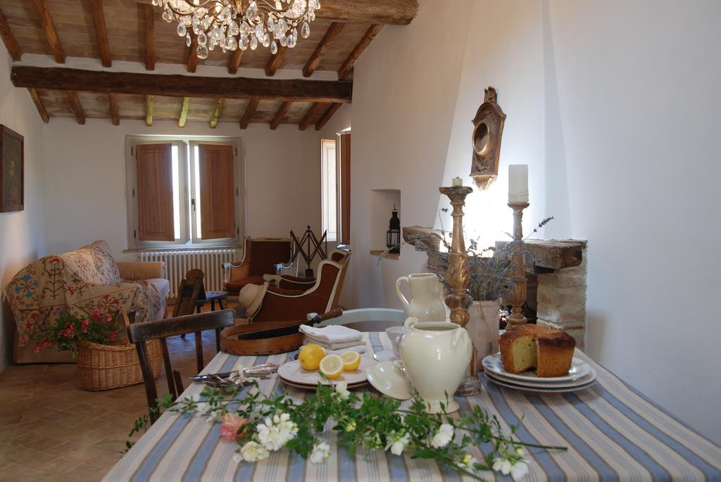 Gasthaus Casarciccia Todi Zimmer foto