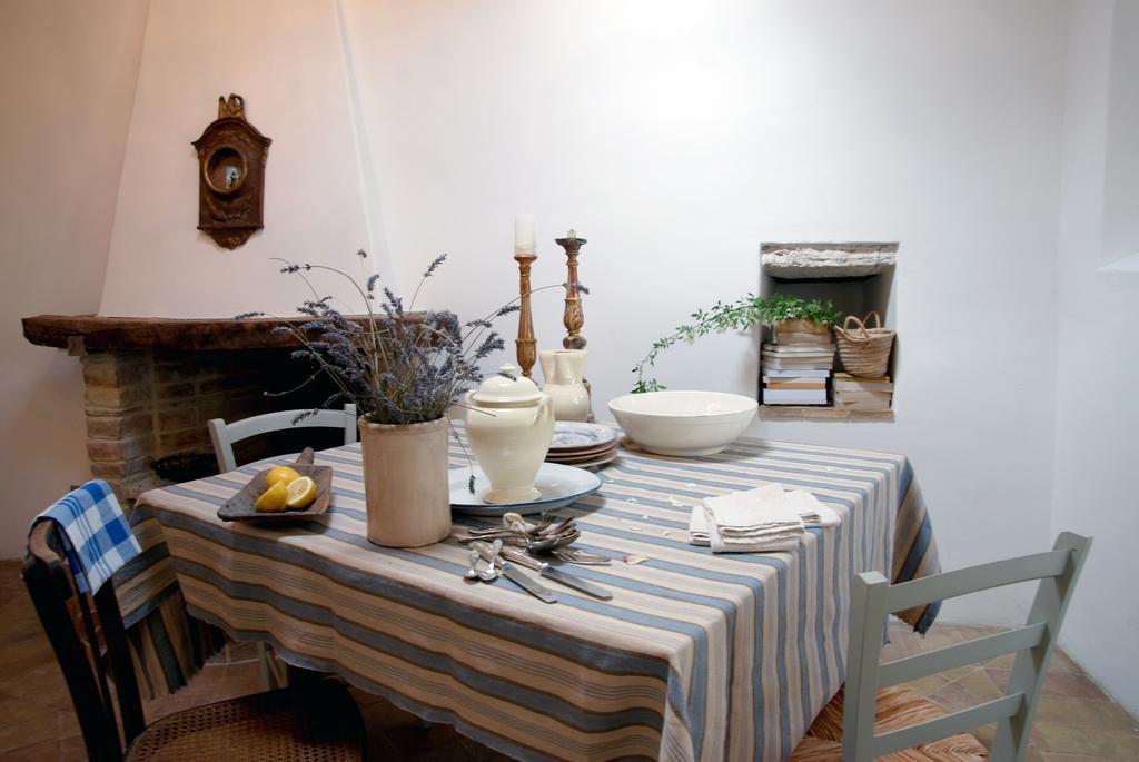 Gasthaus Casarciccia Todi Zimmer foto