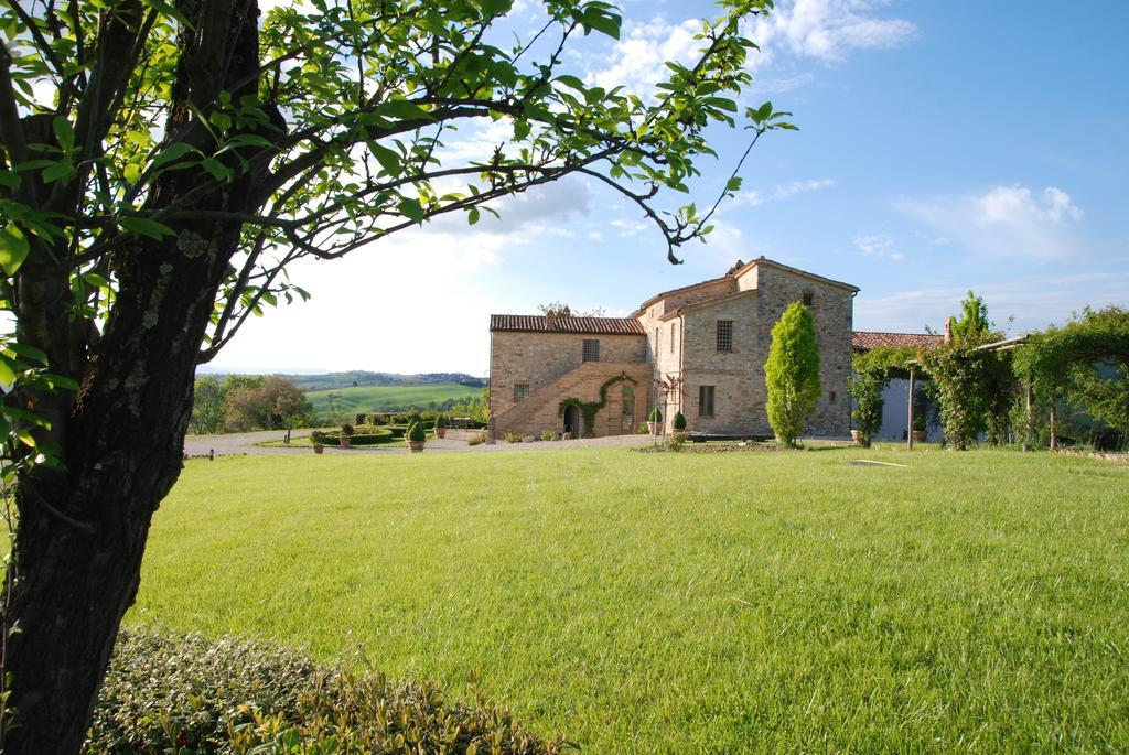 Gasthaus Casarciccia Todi Exterior foto