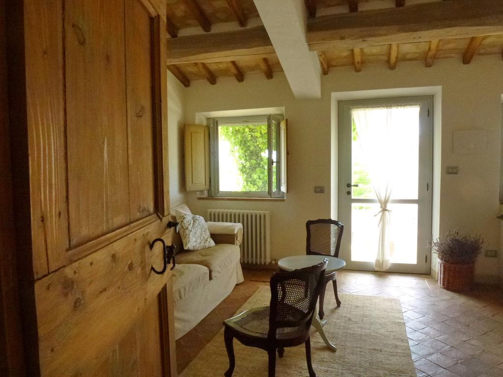 Gasthaus Casarciccia Todi Zimmer foto